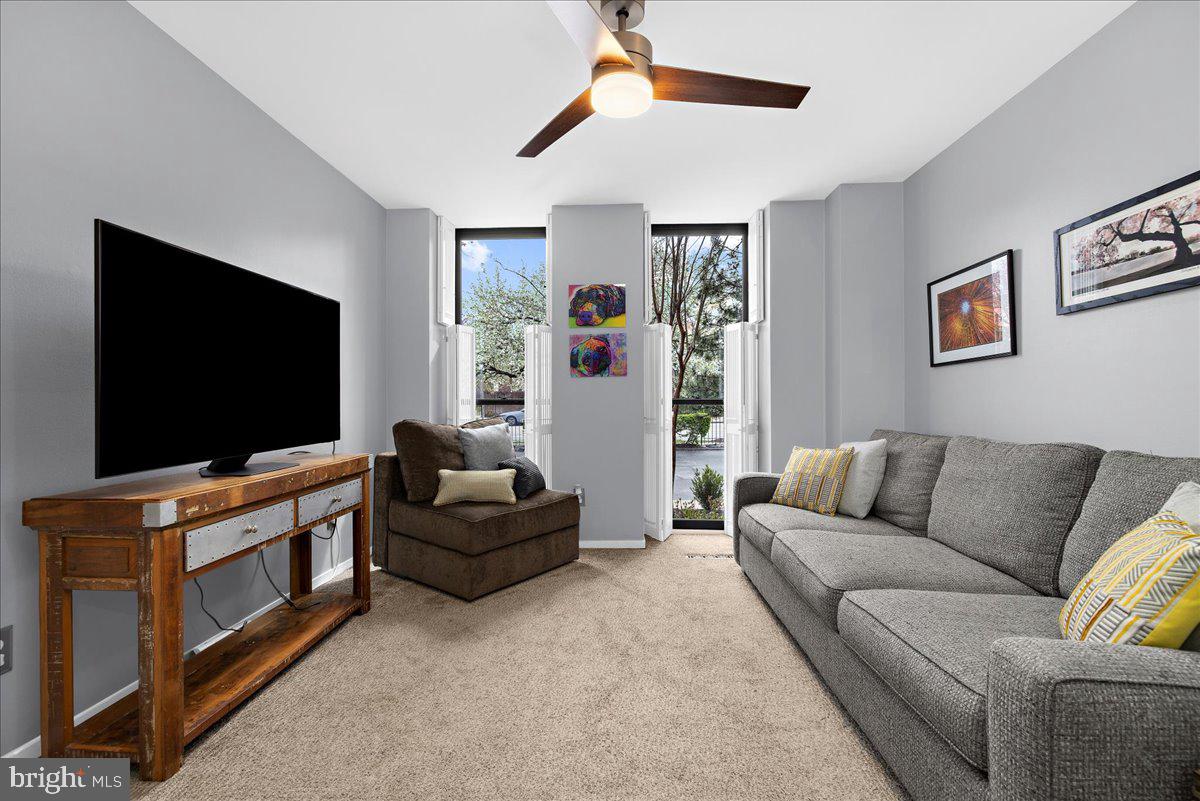 302 W Lafayette Ave
