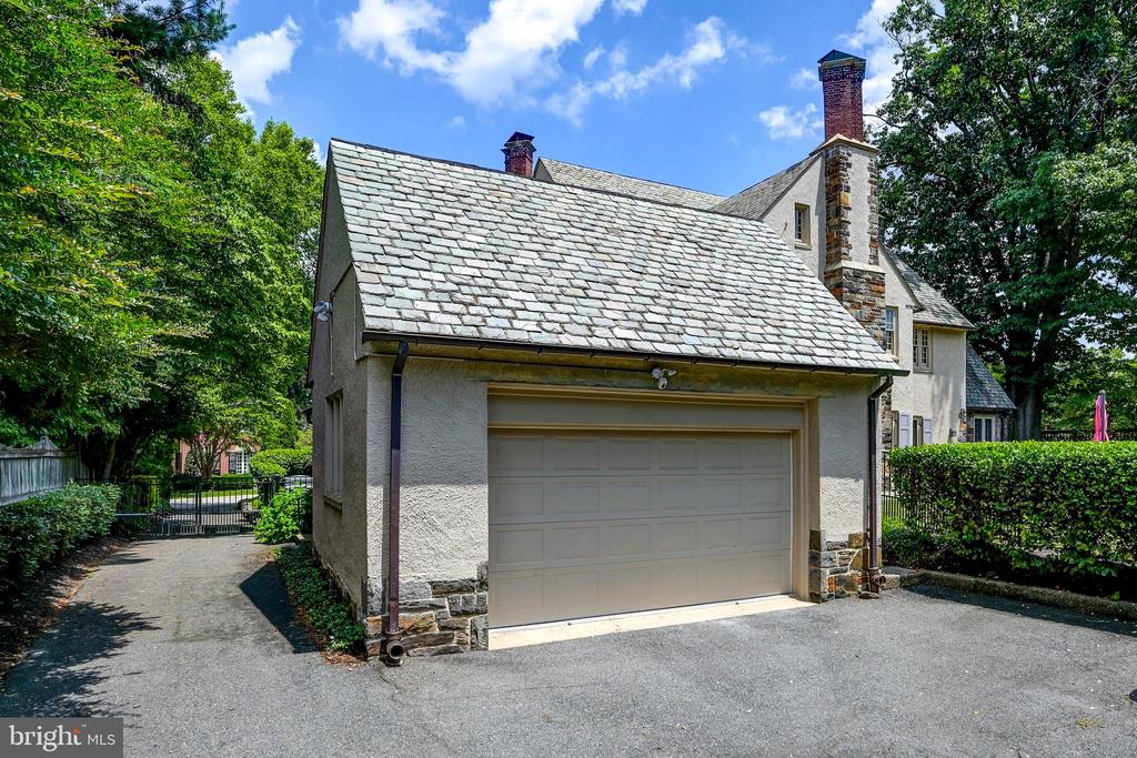 3 WHITFIELD ROAD