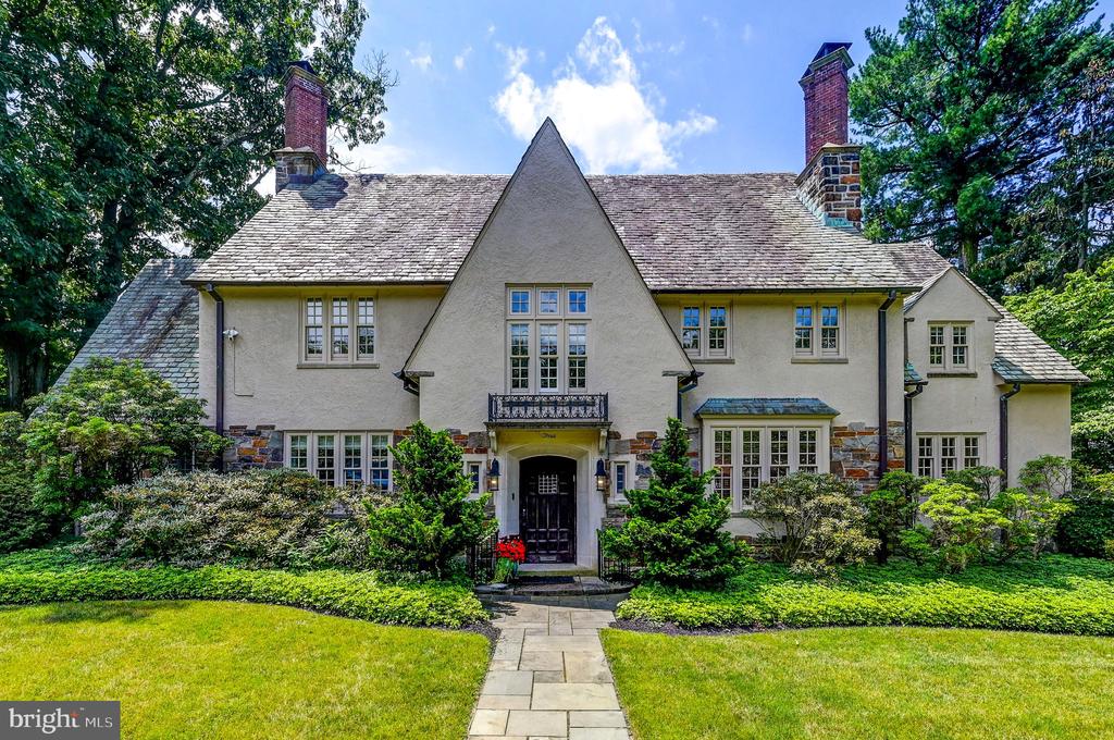 3 WHITFIELD ROAD