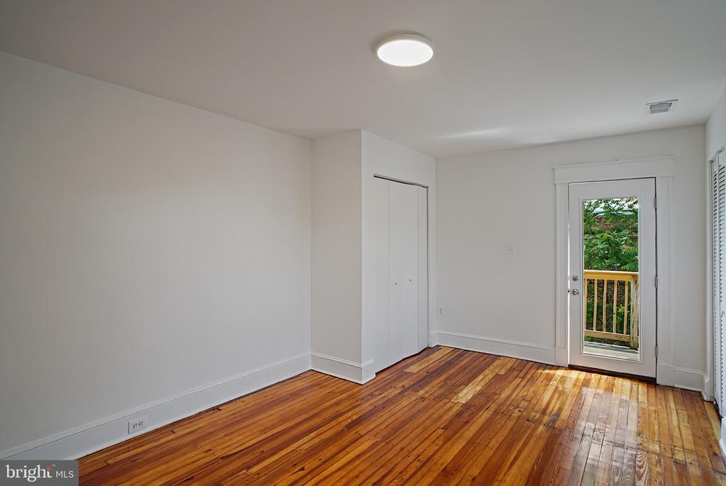 2813 Guilford Ave