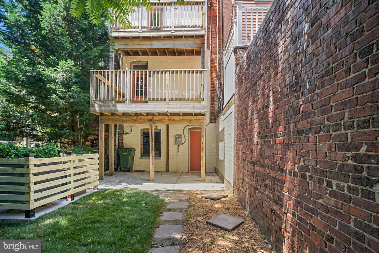 2813 Guilford Ave
