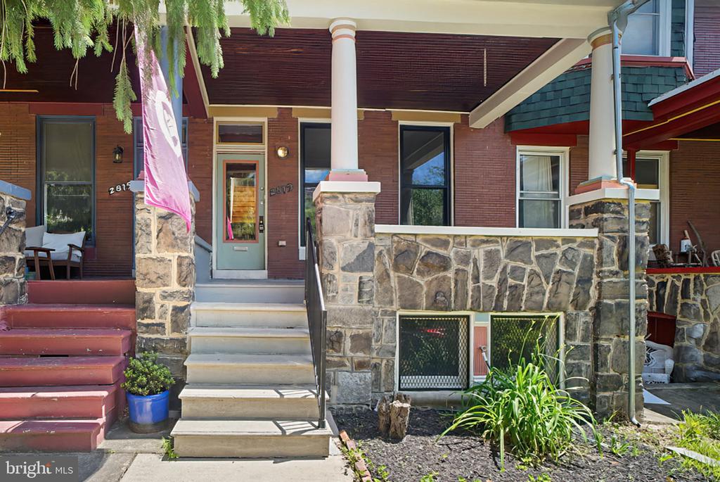 2813 Guilford Ave