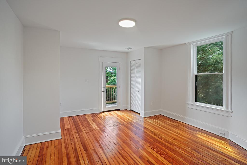 2813 Guilford Ave