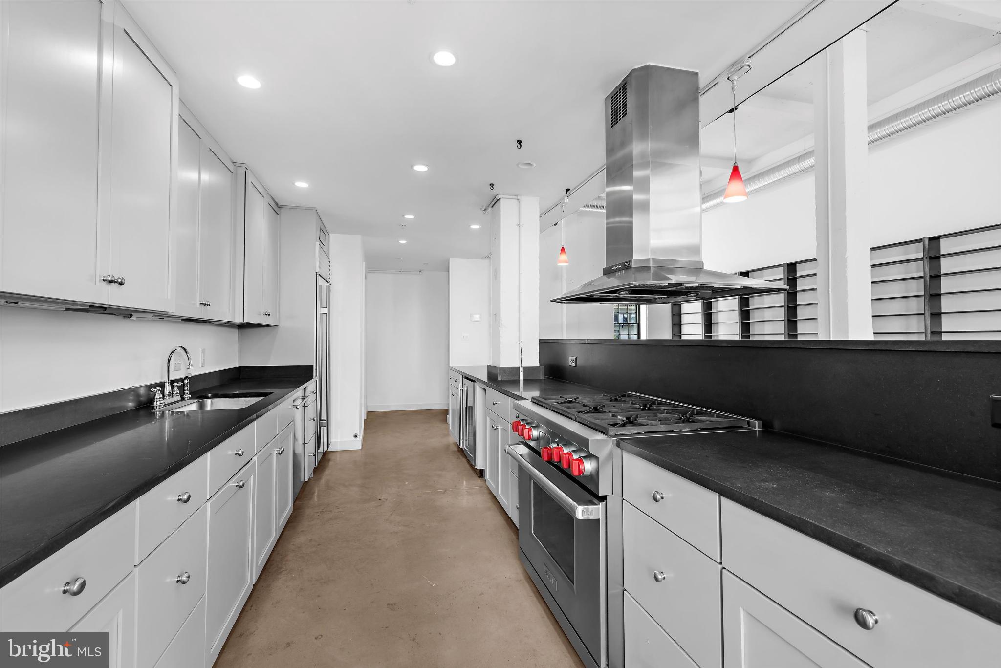 1220 BANK STREET 303