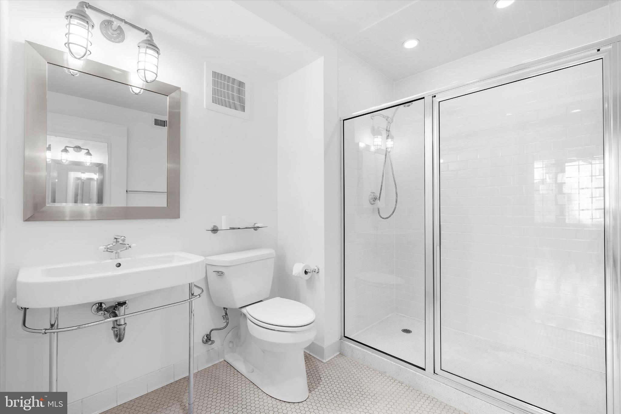 1220 BANK STREET 303