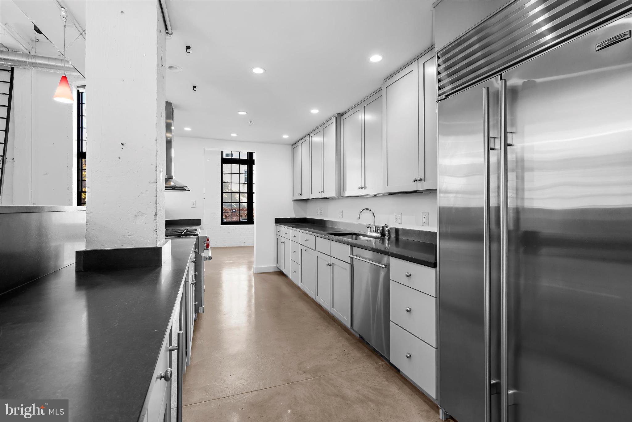 1220 BANK STREET 303