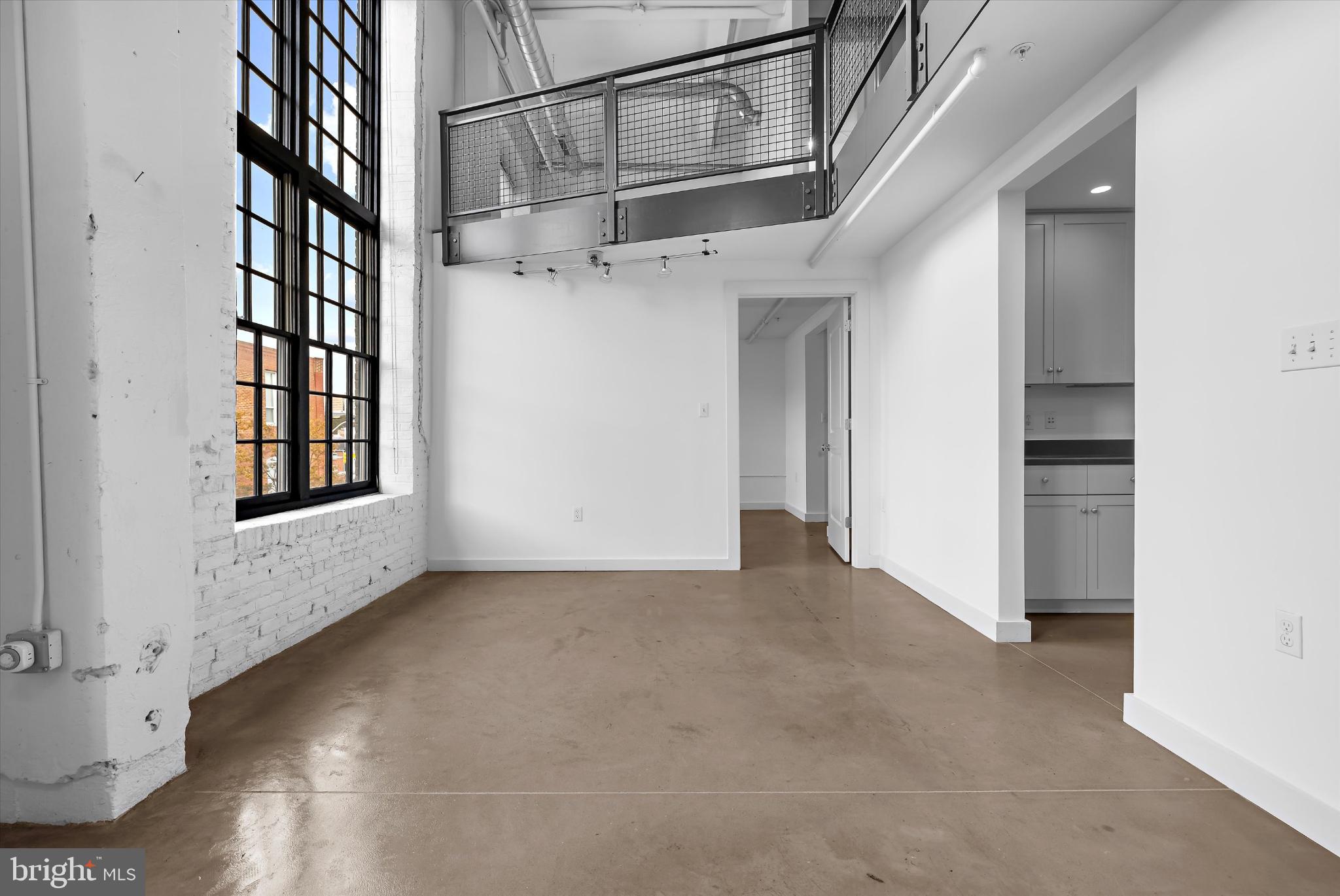 1220 BANK STREET 303