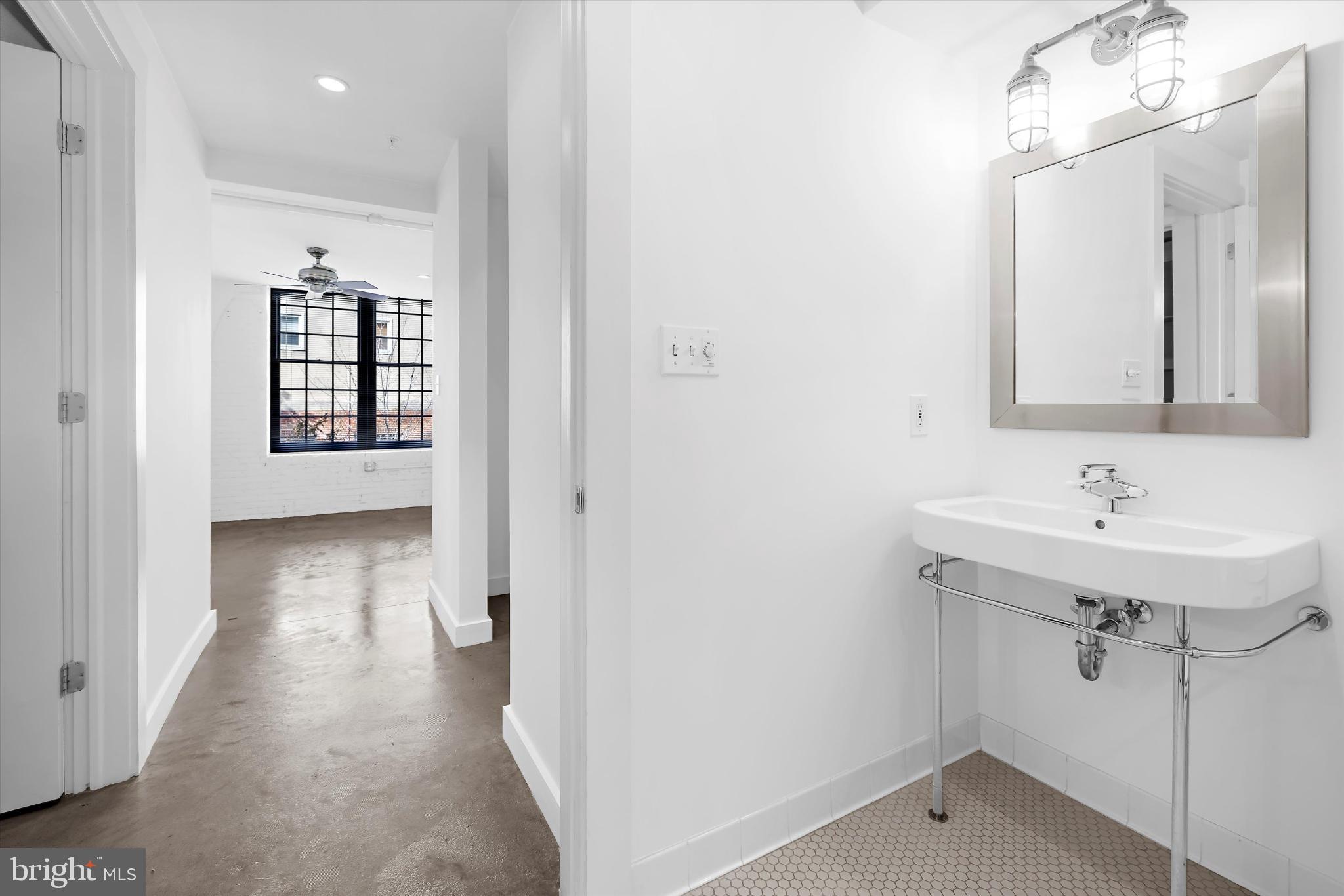 1220 BANK STREET 303