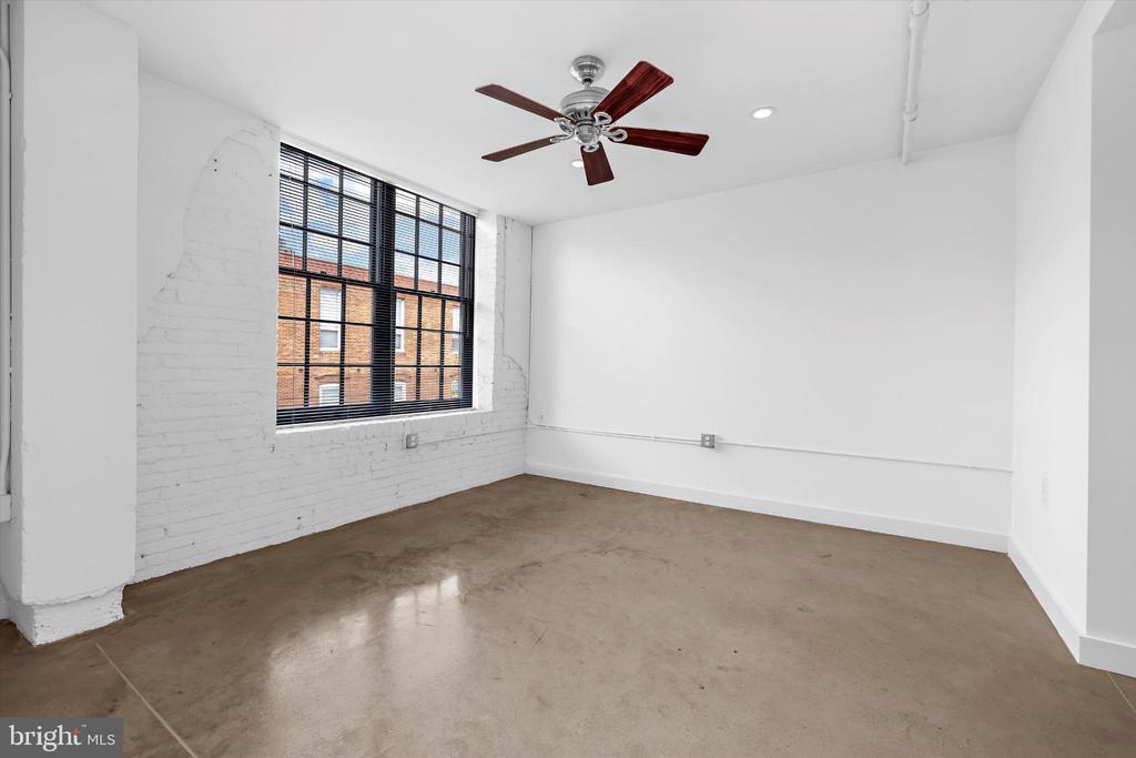 1220 BANK STREET 303