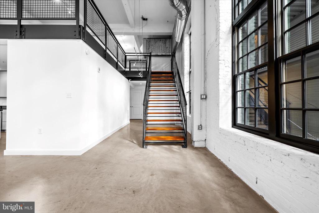 1220 BANK STREET 303