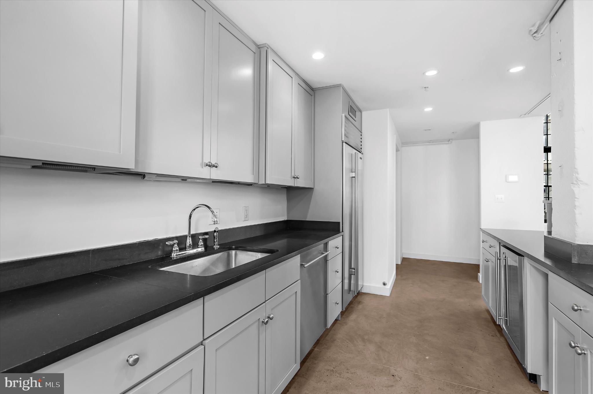 1220 BANK STREET 303