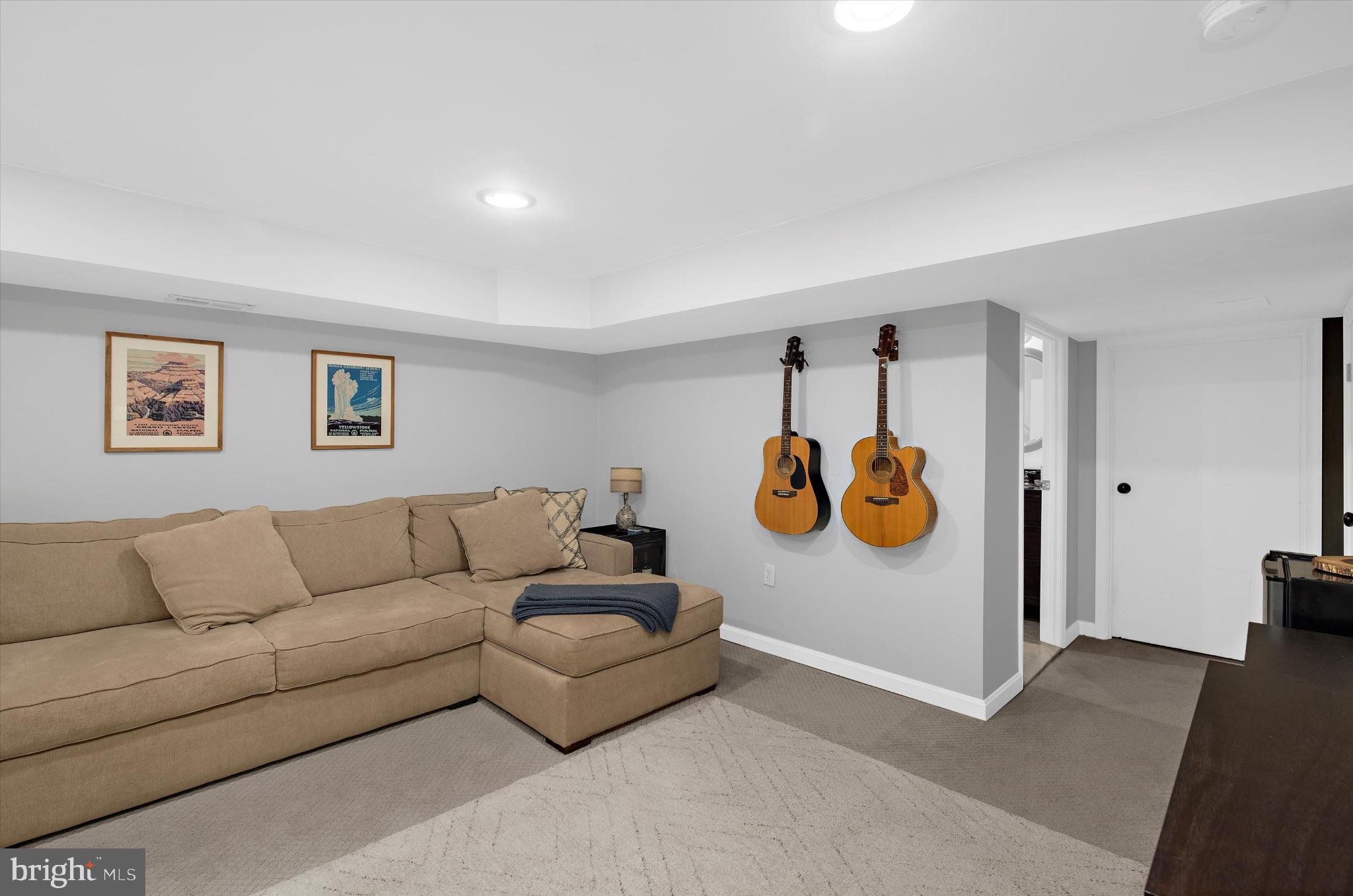 1215 ROLAND HEIGHTS AVENUE