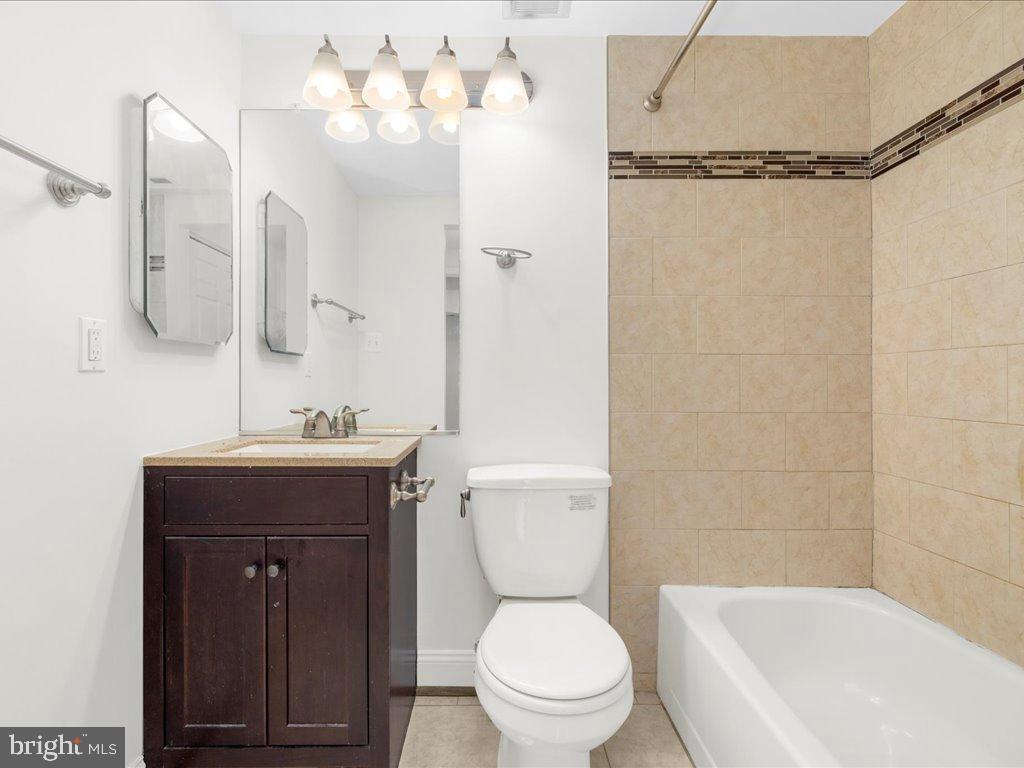 723 S CHARLES STREET 306