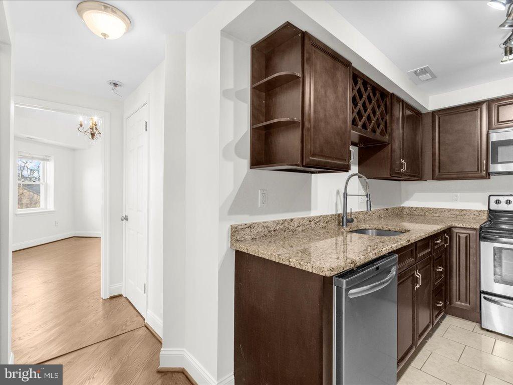 723 S CHARLES STREET 306