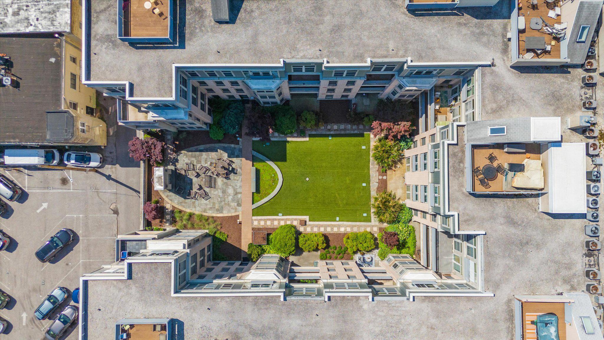1209 N CHARLES STREET 114