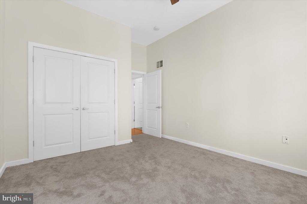 1209 N CHARLES STREET 114