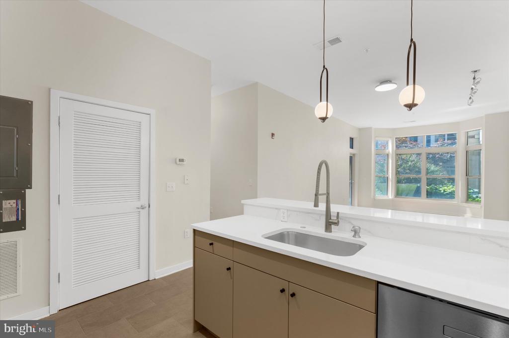 1209 N CHARLES STREET 114