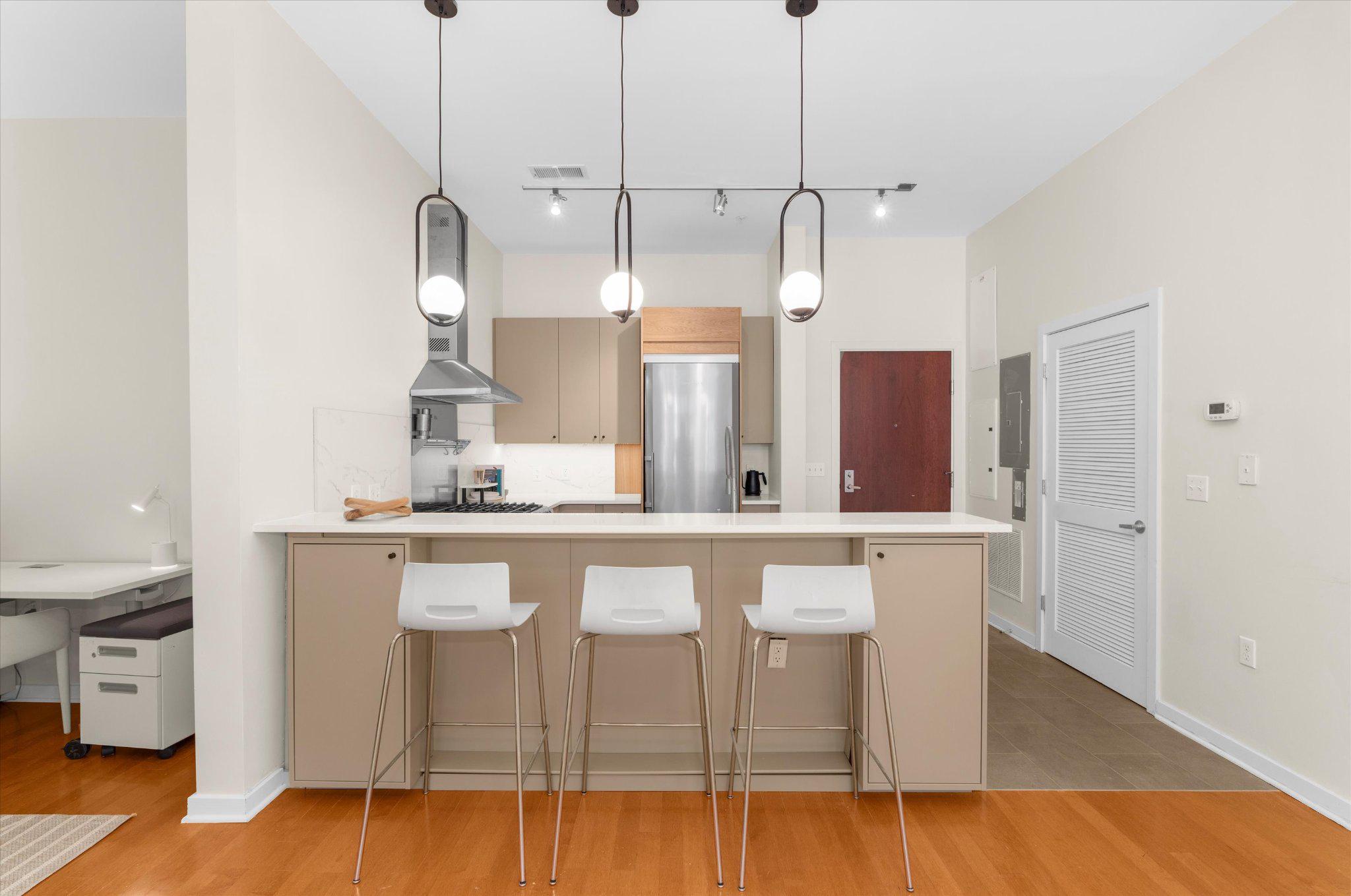 1209 N CHARLES STREET 114