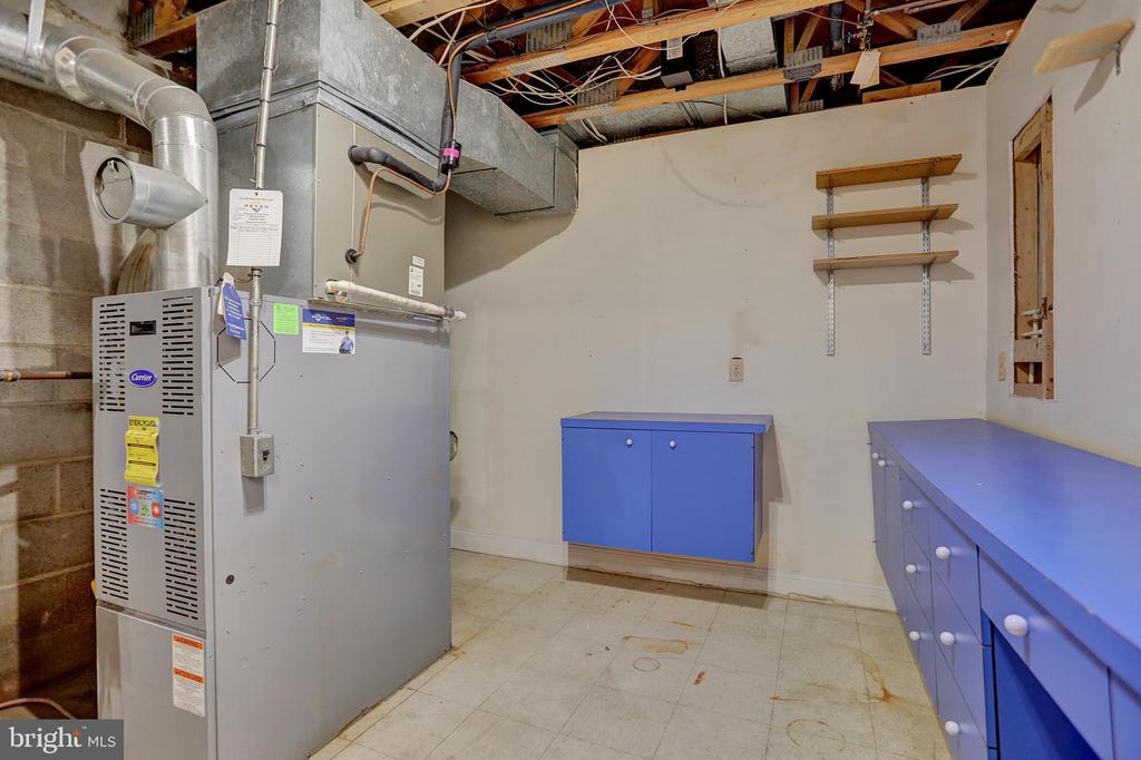 2 COLDWATER COURT