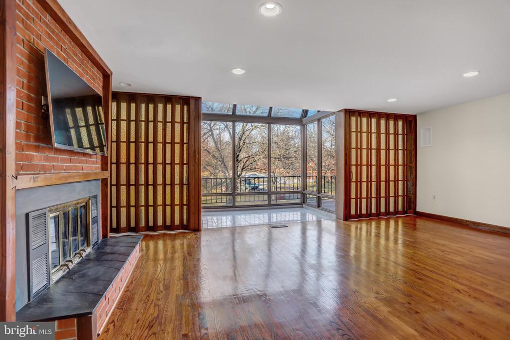 2 COLDWATER COURT