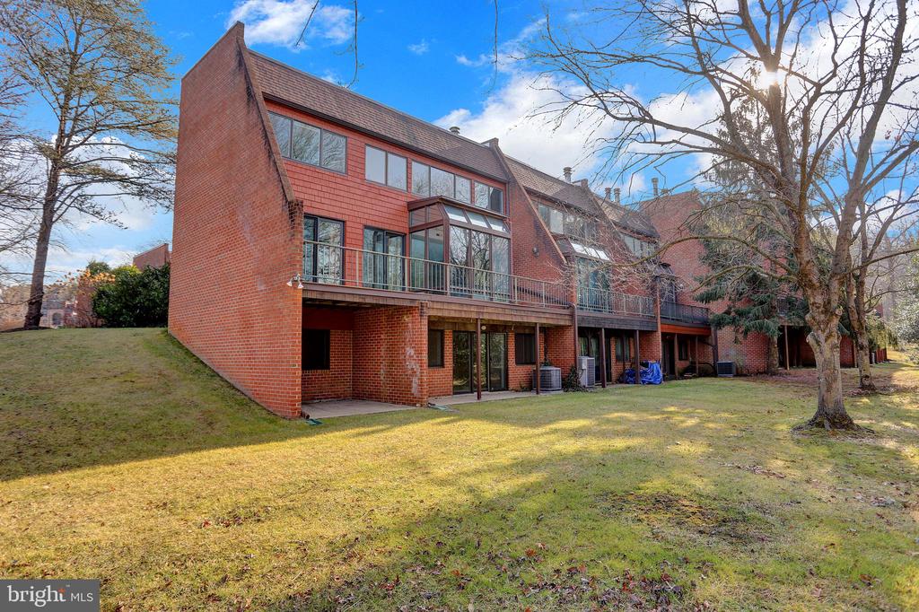 2 COLDWATER COURT