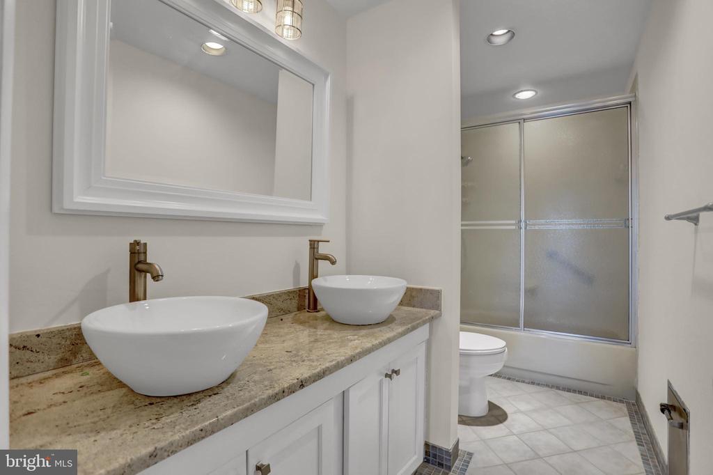 2 COLDWATER COURT