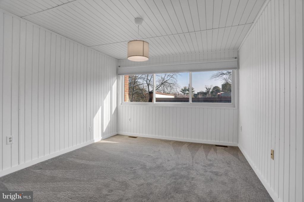 2 COLDWATER COURT
