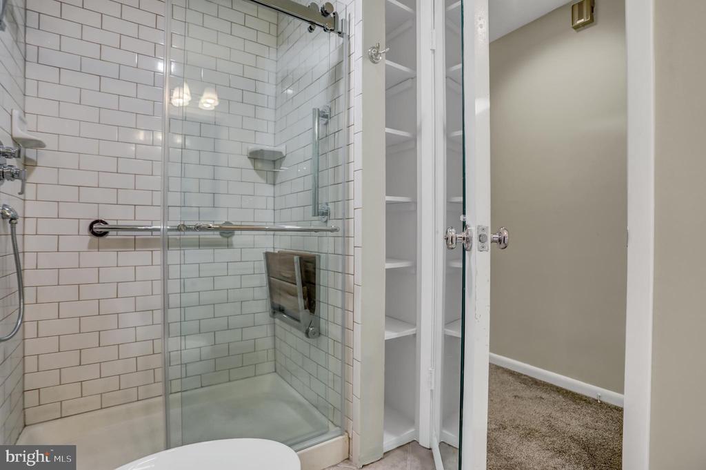 2 COLDWATER COURT