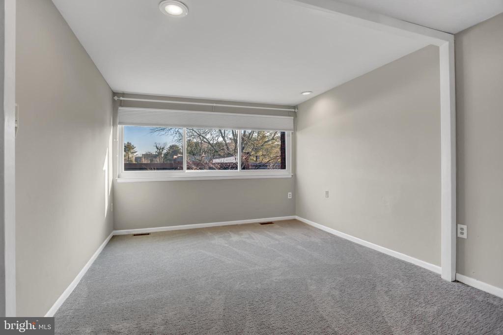 2 COLDWATER COURT