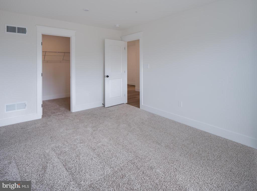 505 ALYSWEEP COURT