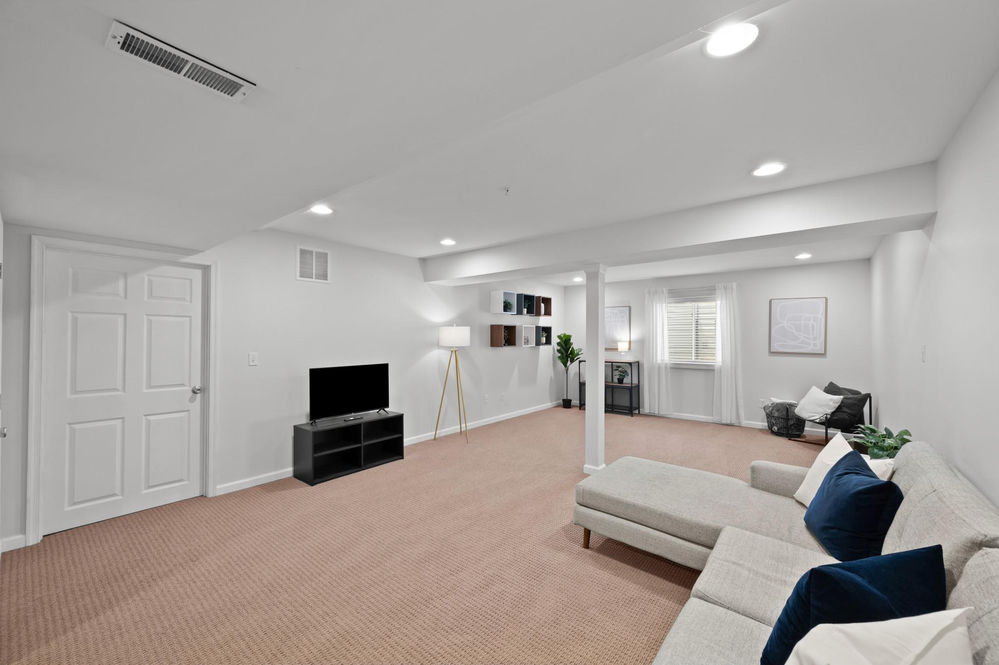 802 DRESSAGE COURT