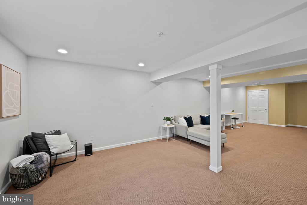 802 DRESSAGE COURT