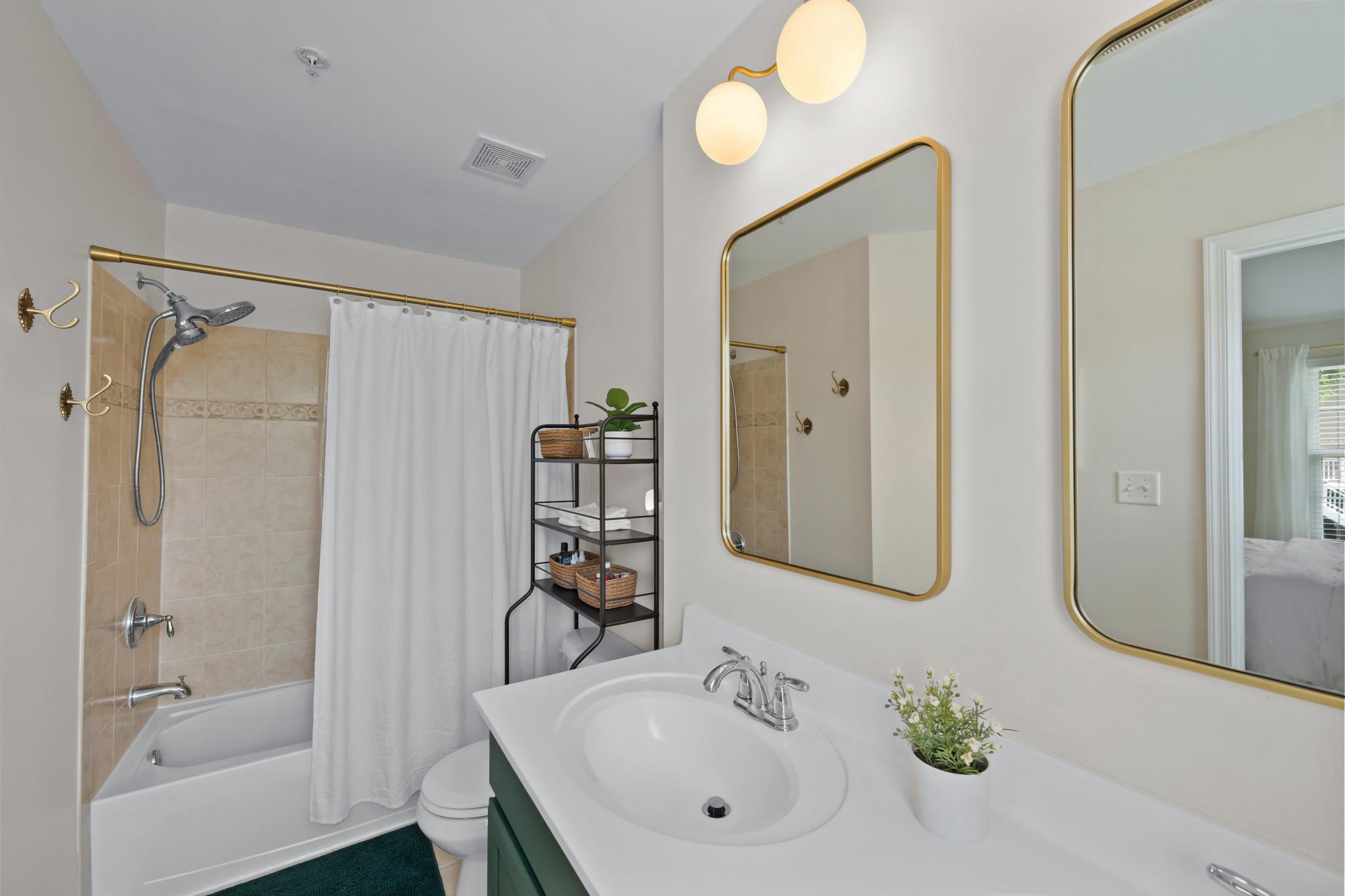 802 DRESSAGE COURT