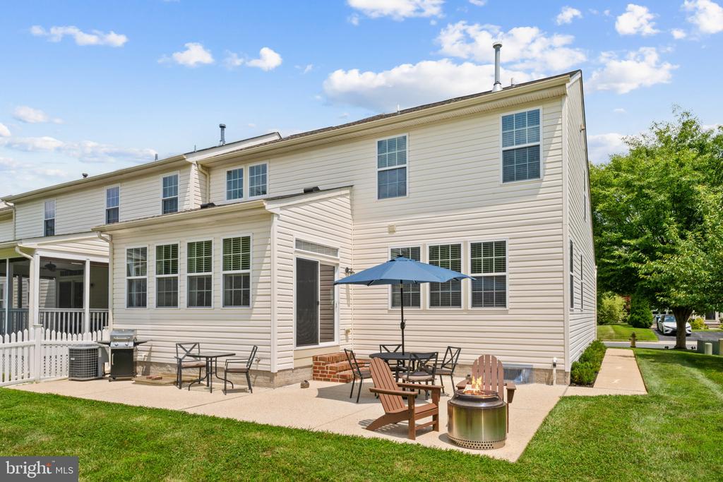 802 DRESSAGE COURT