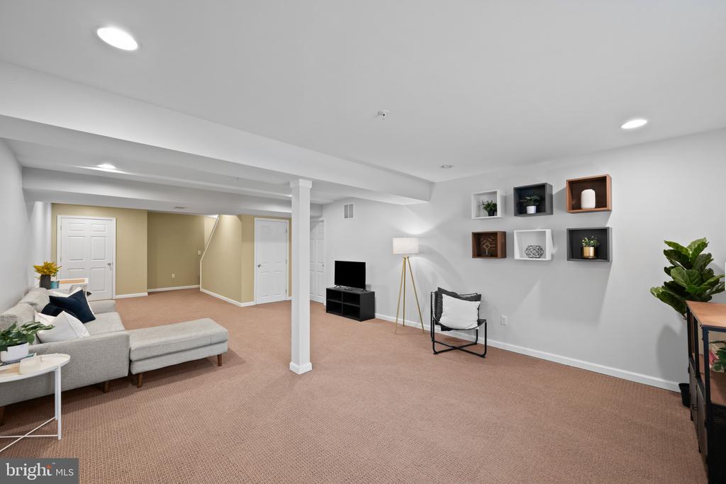 802 DRESSAGE COURT