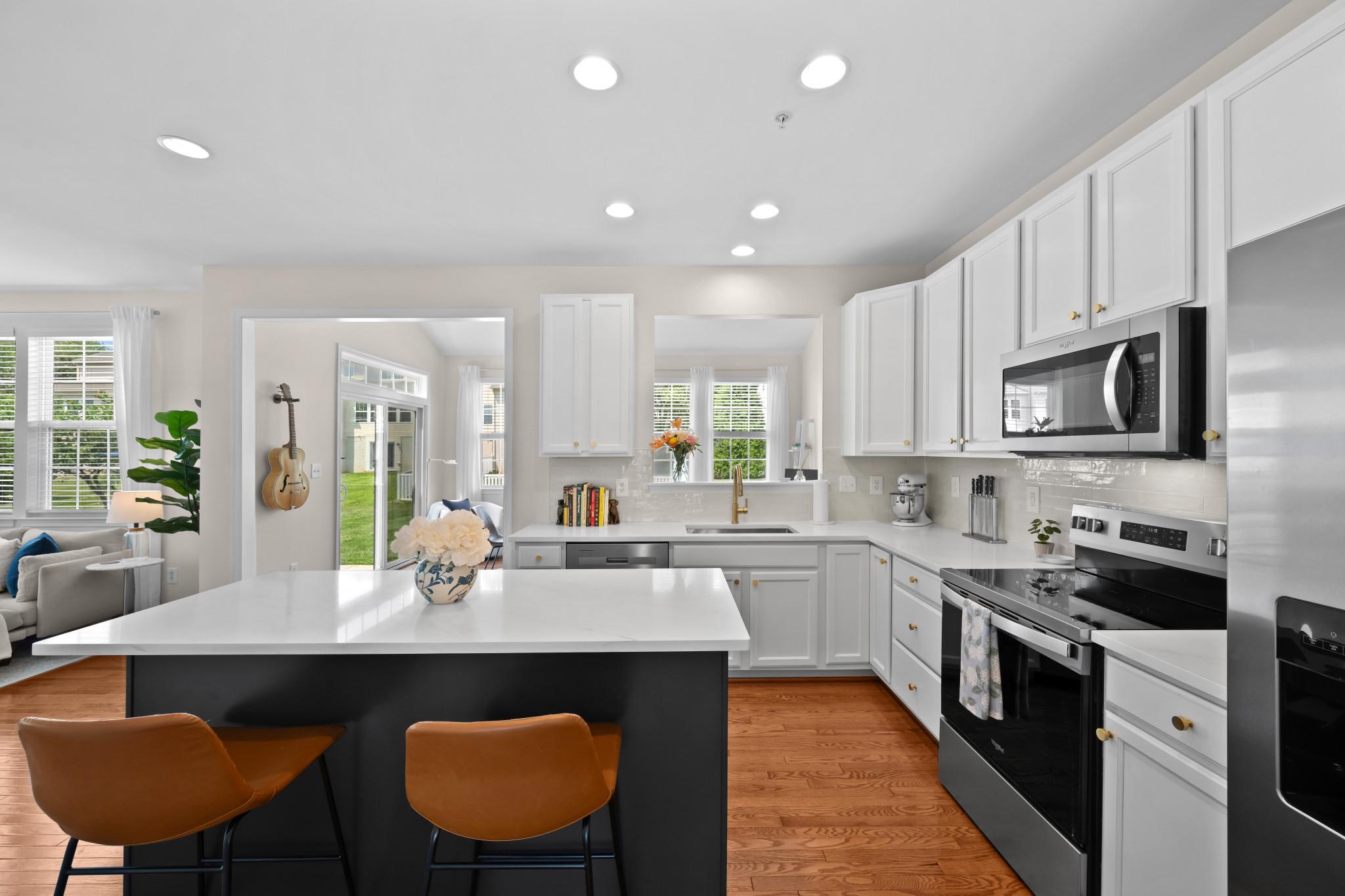 802 DRESSAGE COURT