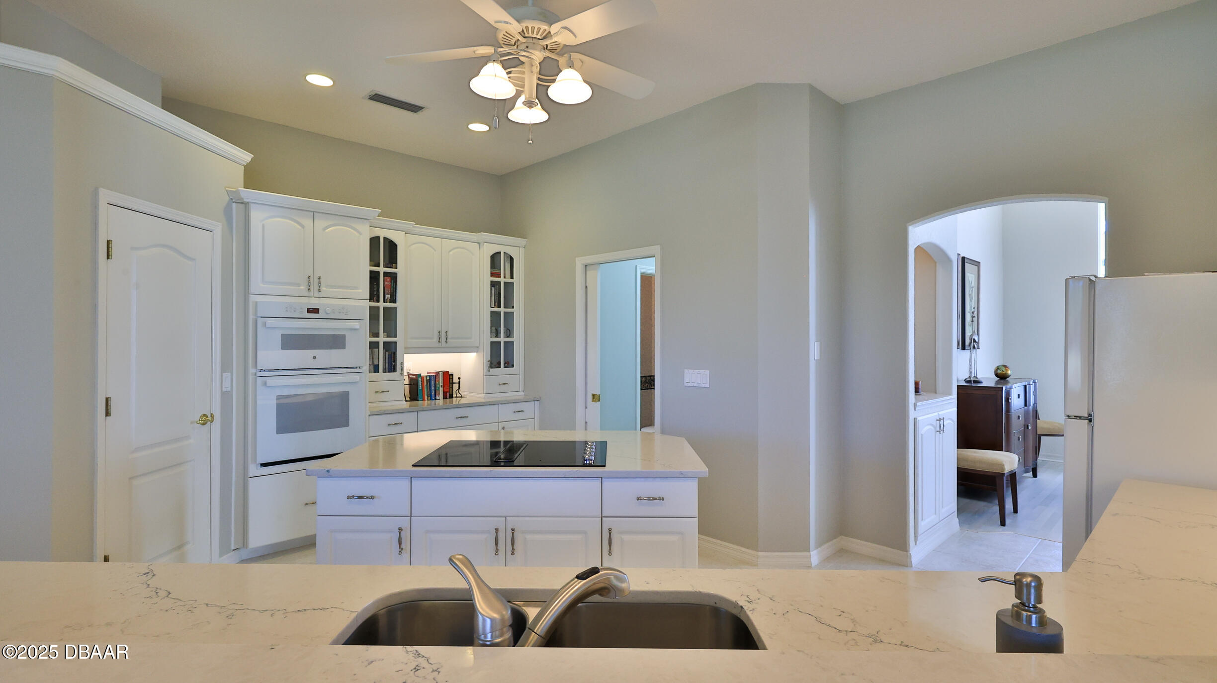 6459 Renaissance Drive