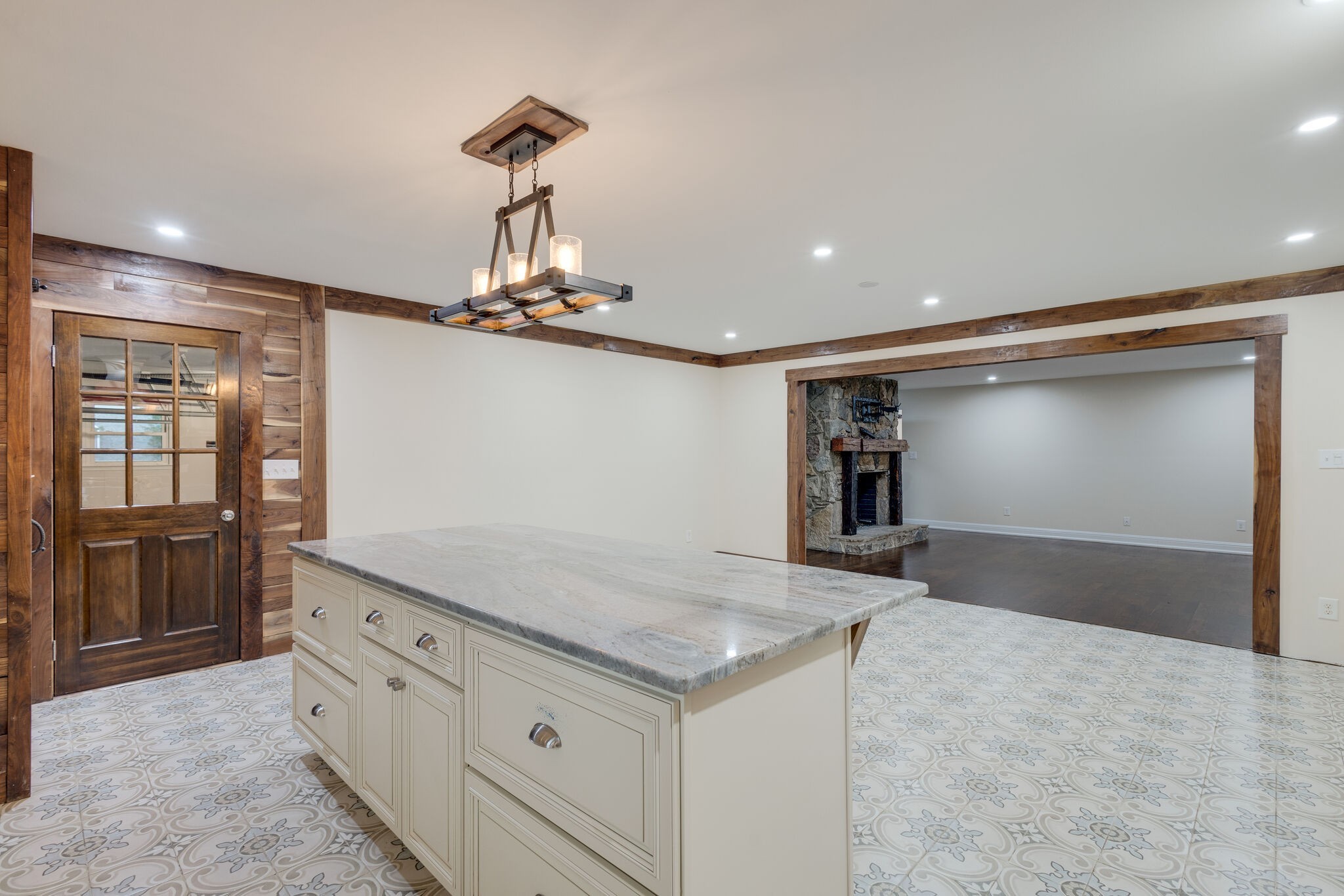 109 Masters Ln