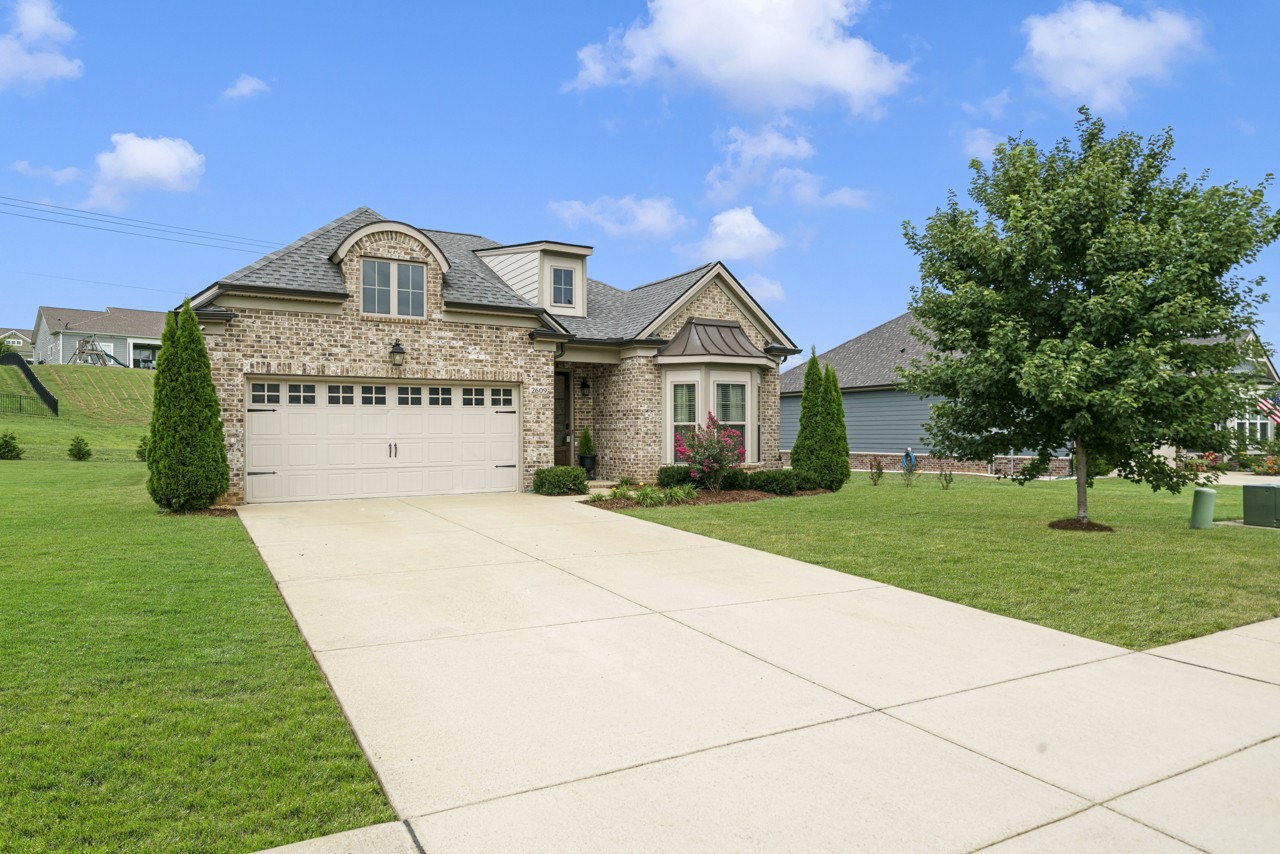 2609 Chesterfield Ln