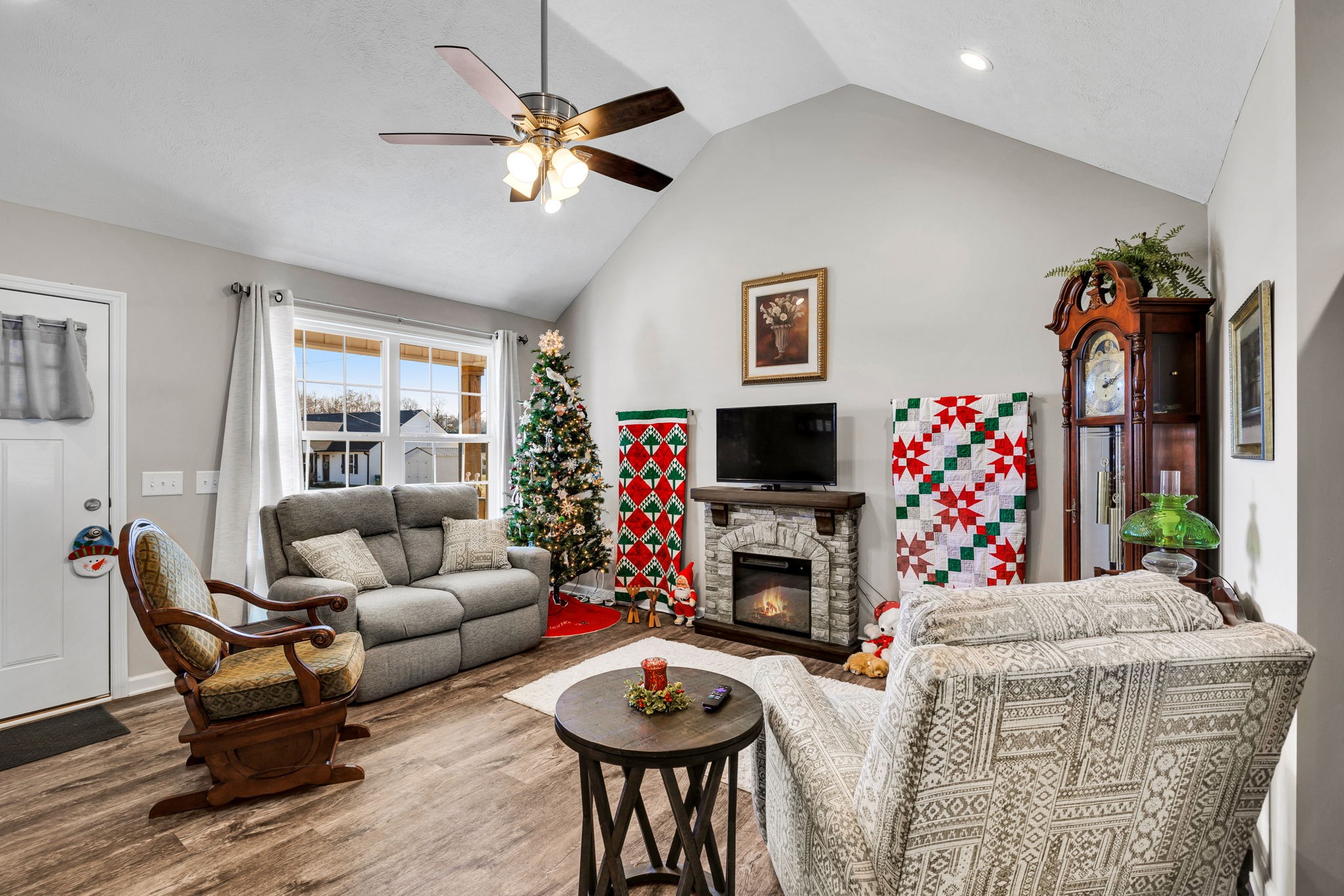 1216 Maelee Ann Dr