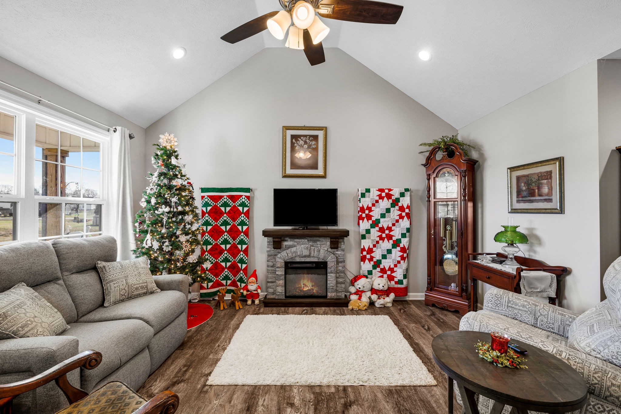 1216 Maelee Ann Dr