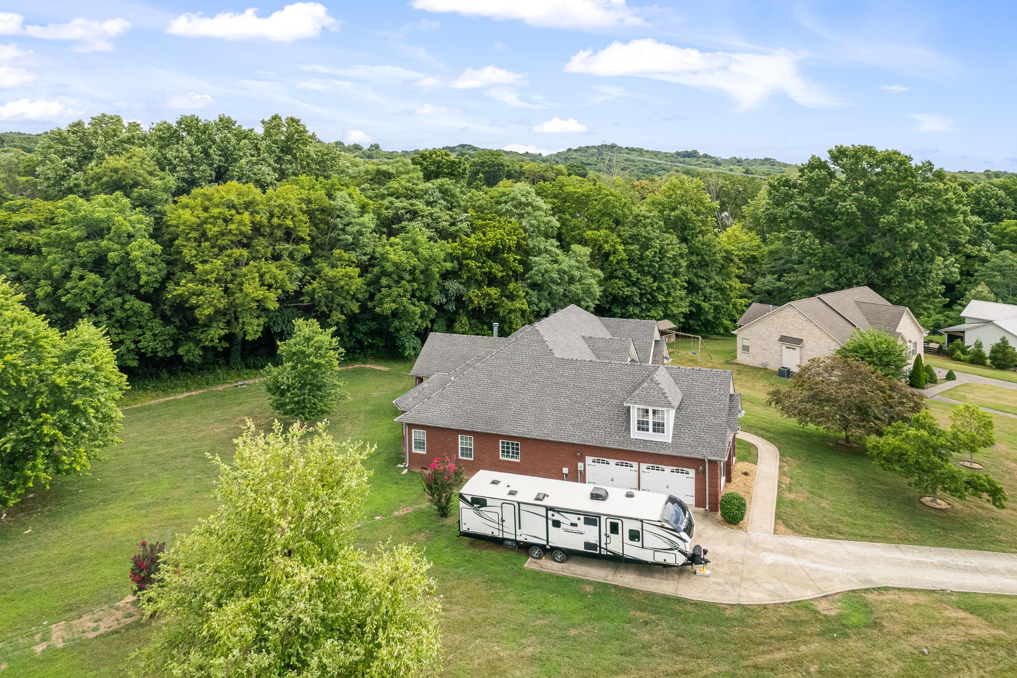 632 Shadowbrook Dr