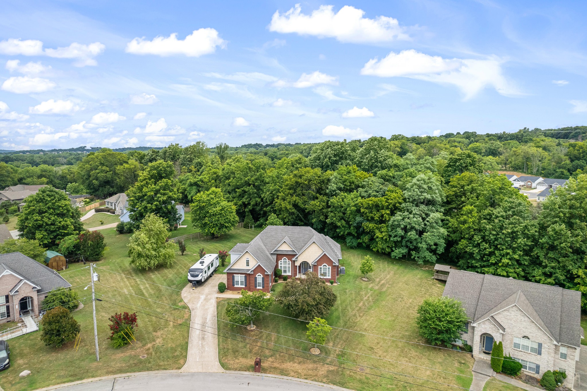 632 Shadowbrook Dr