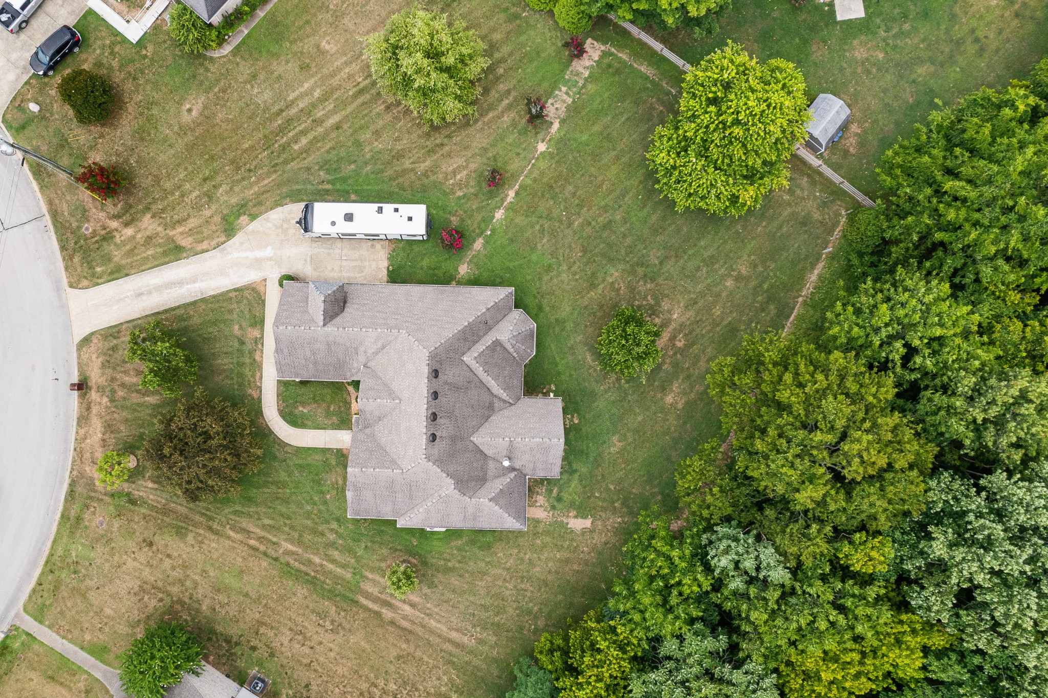 632 Shadowbrook Dr