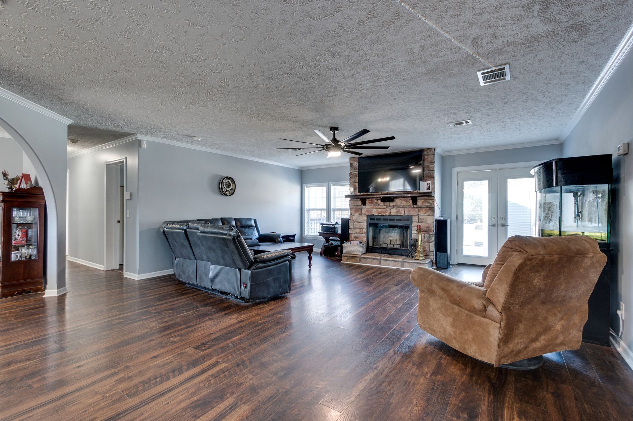 1838 Hayes Denton Rd