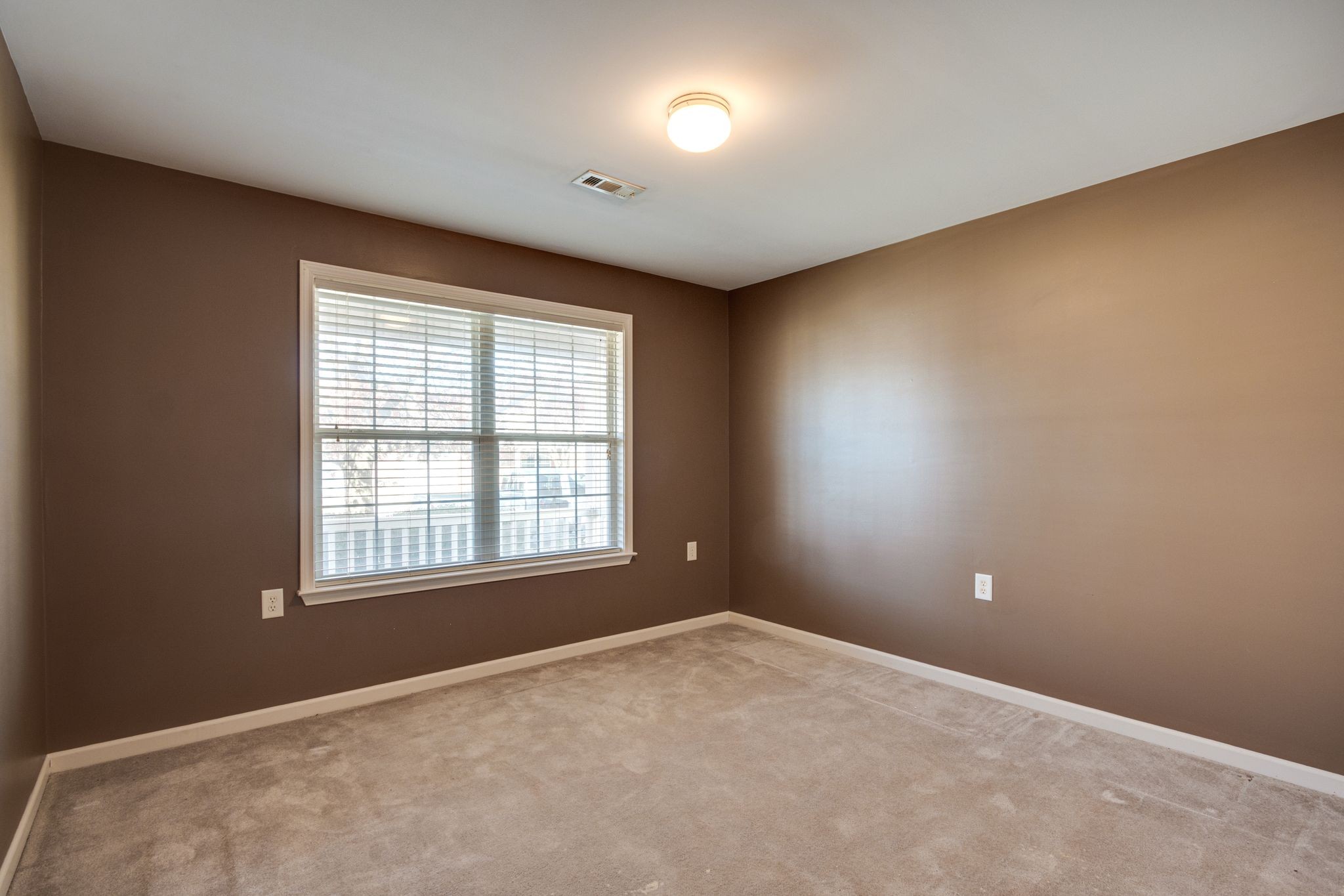 1310 Crofton Park Dr