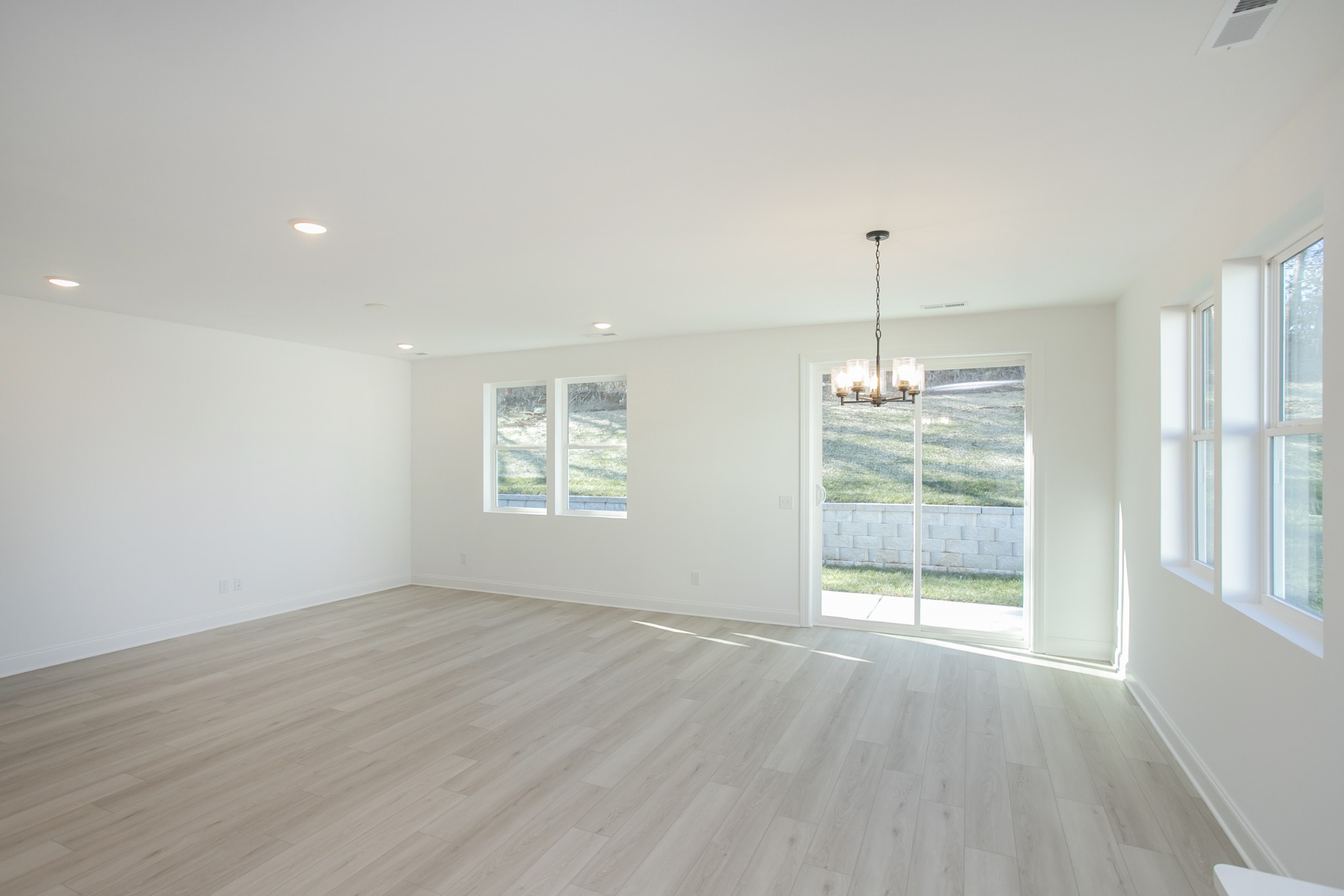 2355 Williamsport Landing