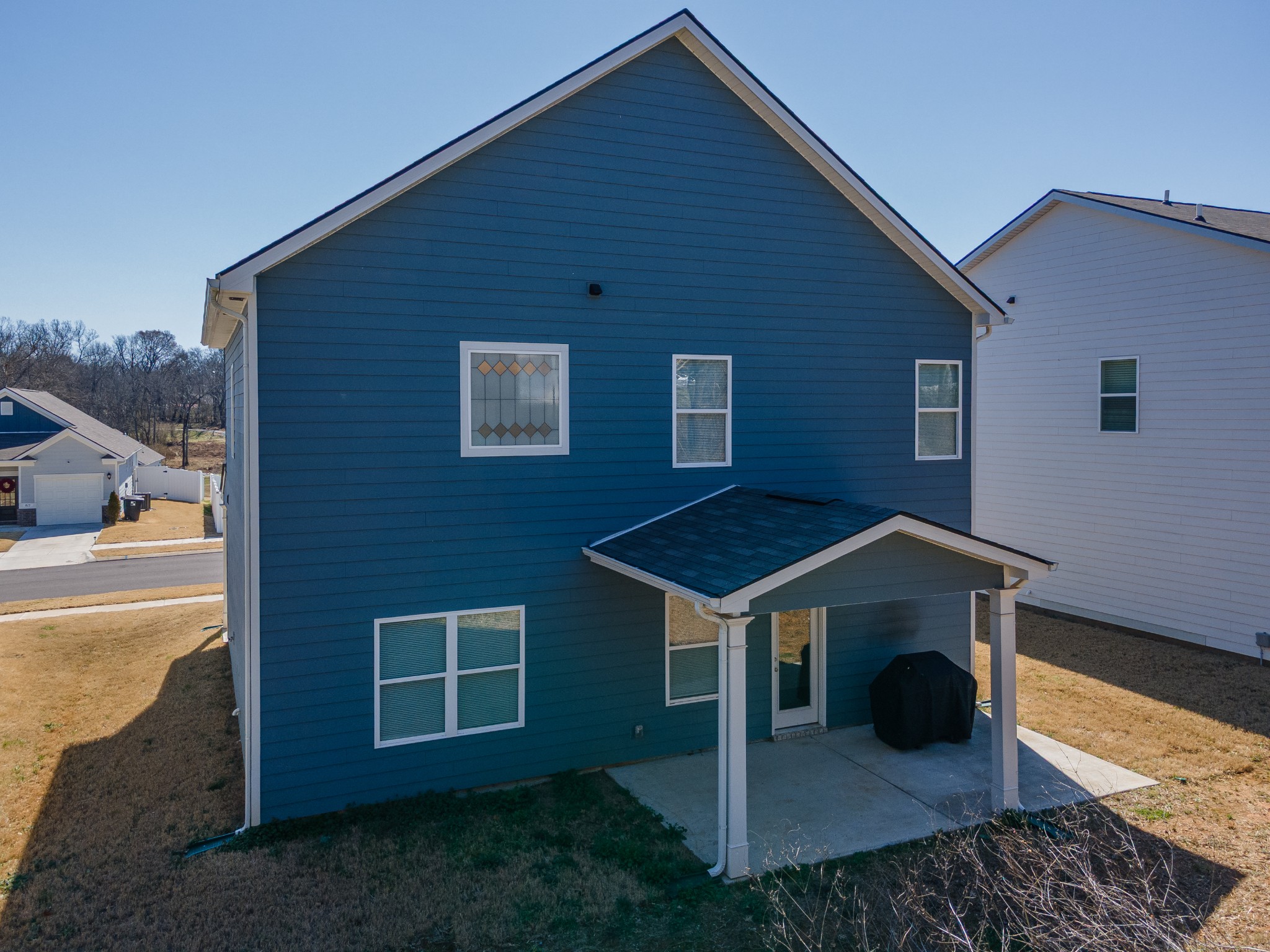 818 Lottie St