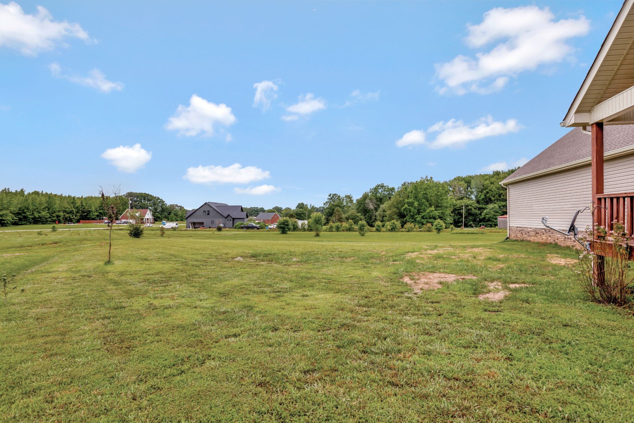 288 Springwater Dr