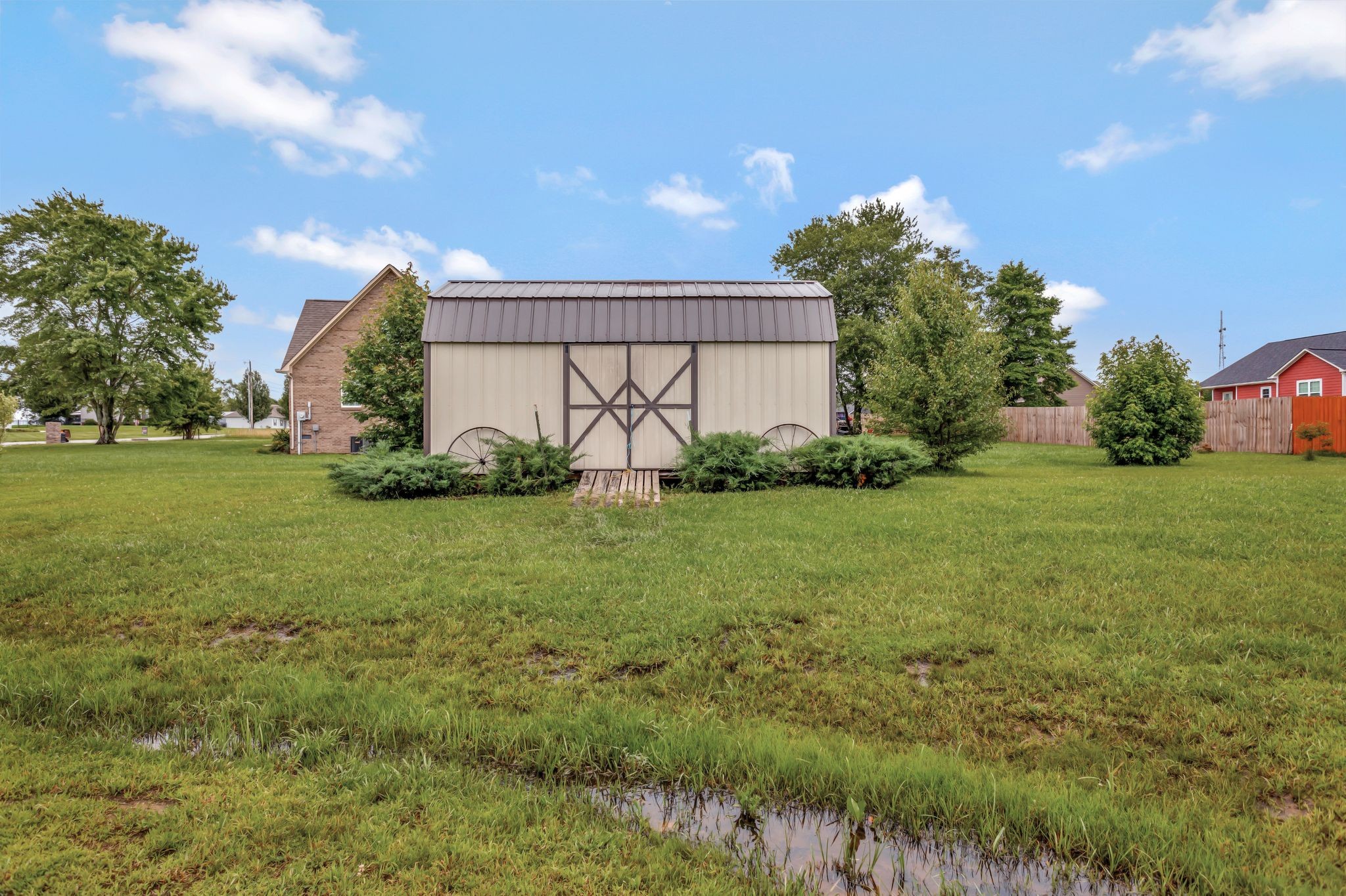 288 Springwater Dr